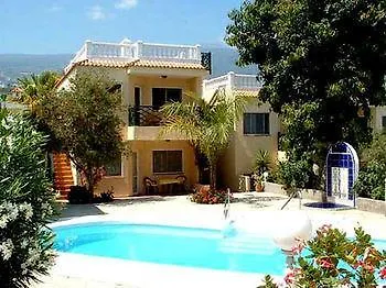 Hotel Apartamentos Villa Rosalva Punta Brava Spain