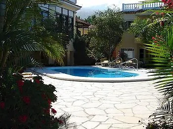 Hotel Apartamentos Villa Rosalva Punta Brava