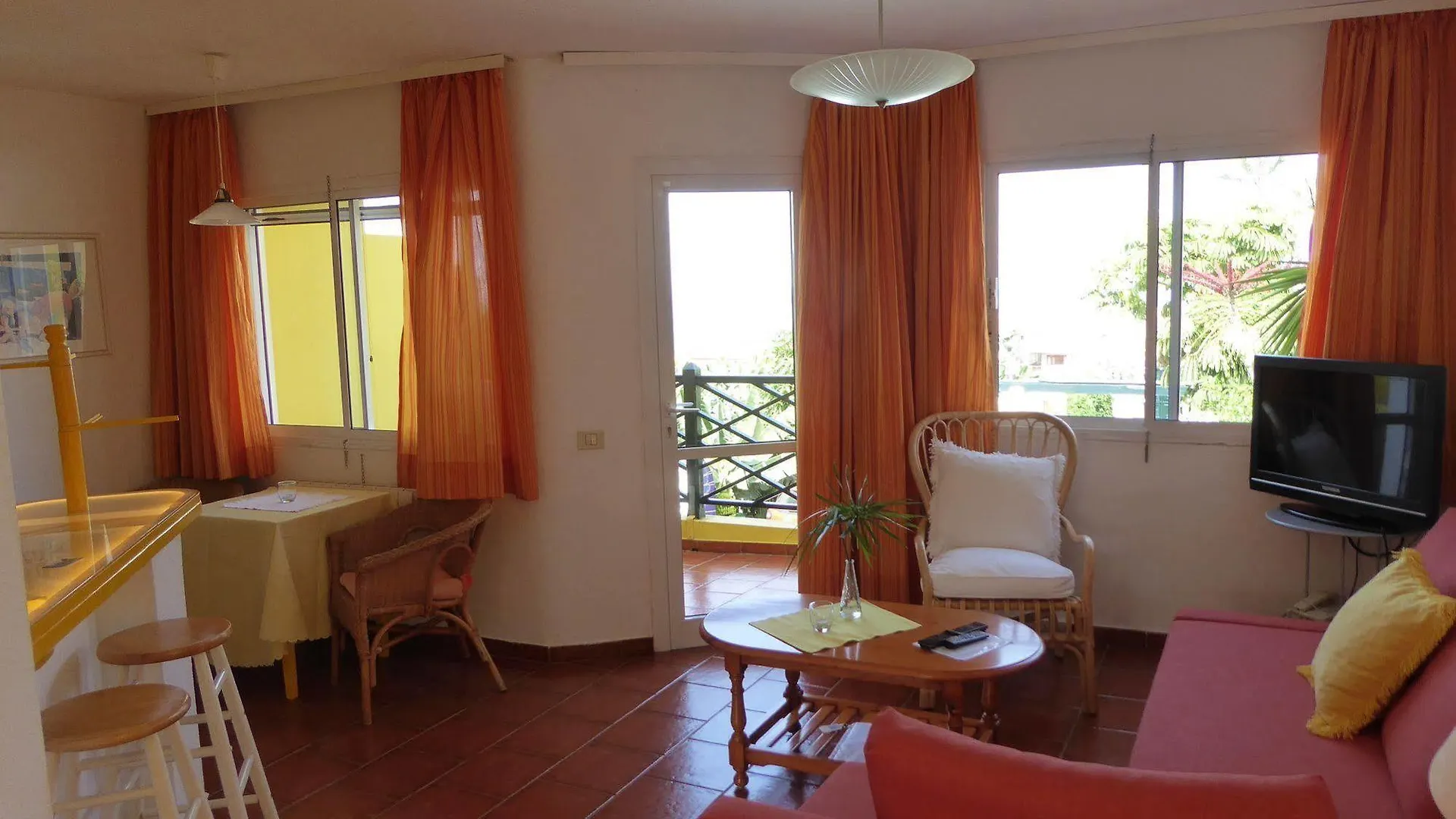 Hotel Apartamentos Villa Rosalva Punta Brava